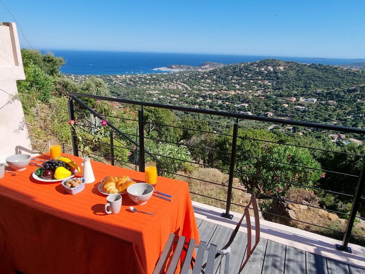 Holiday Home Les Terrasses De L'Eau Blanche-4 By Interhome Cavalaire-sur-Mer Exterior photo